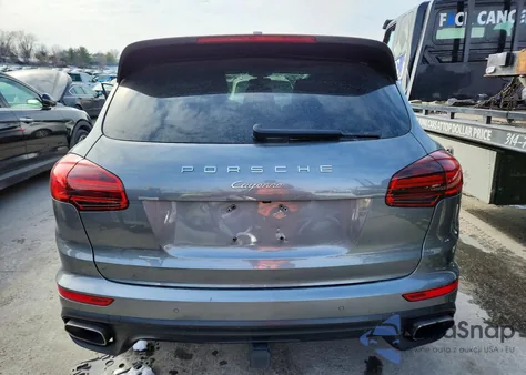 2017 Porsche Cayenne z USA, uszkodzony, nr VIN WP1AA2A26HKA92064